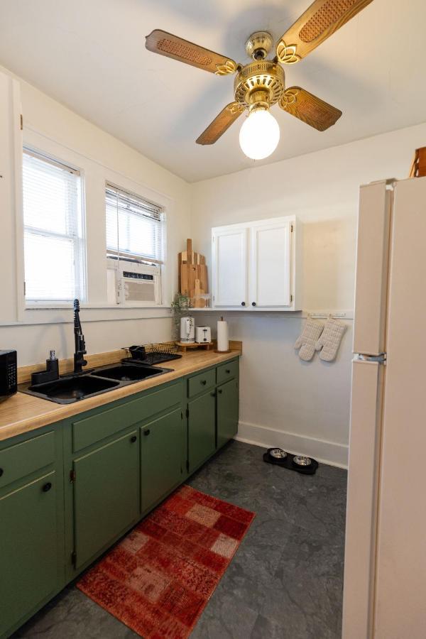 Вілла Historic Revival King Bed Midtown Memphis 68 Yes Pets Fast Wifi Free Parking Екстер'єр фото